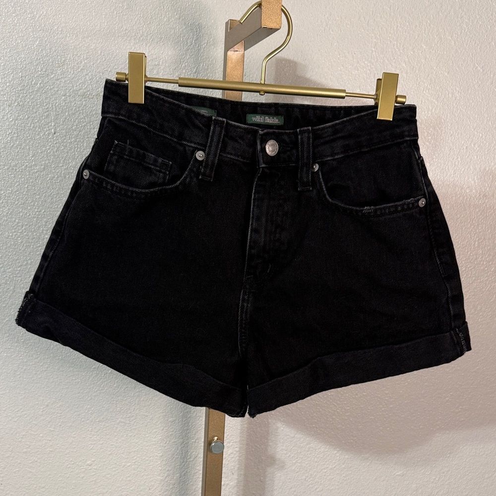 Wild Fable- Highest rise mom Black Jean Shorts- Size 0